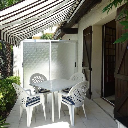 Appartements Dans Villa En Rez De Jardin Йер Экстерьер фото