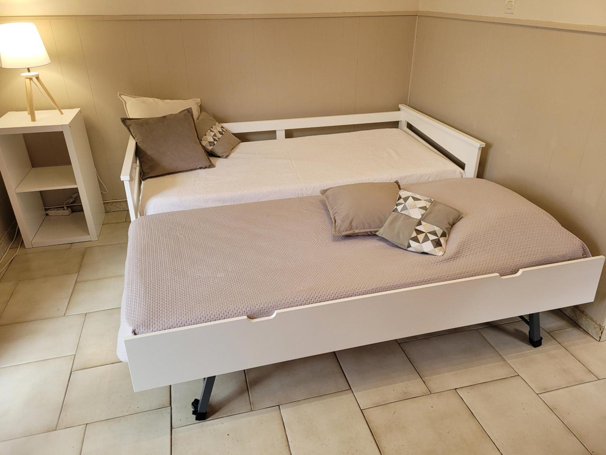 Appartements Dans Villa En Rez De Jardin Йер Экстерьер фото